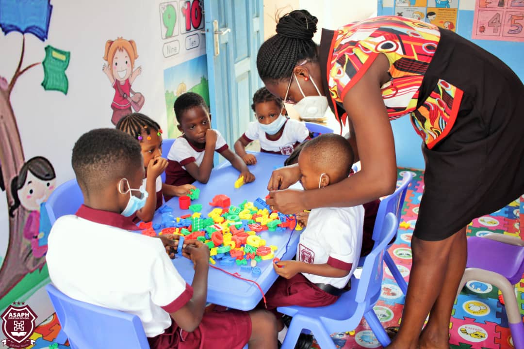 Solving Legos with children